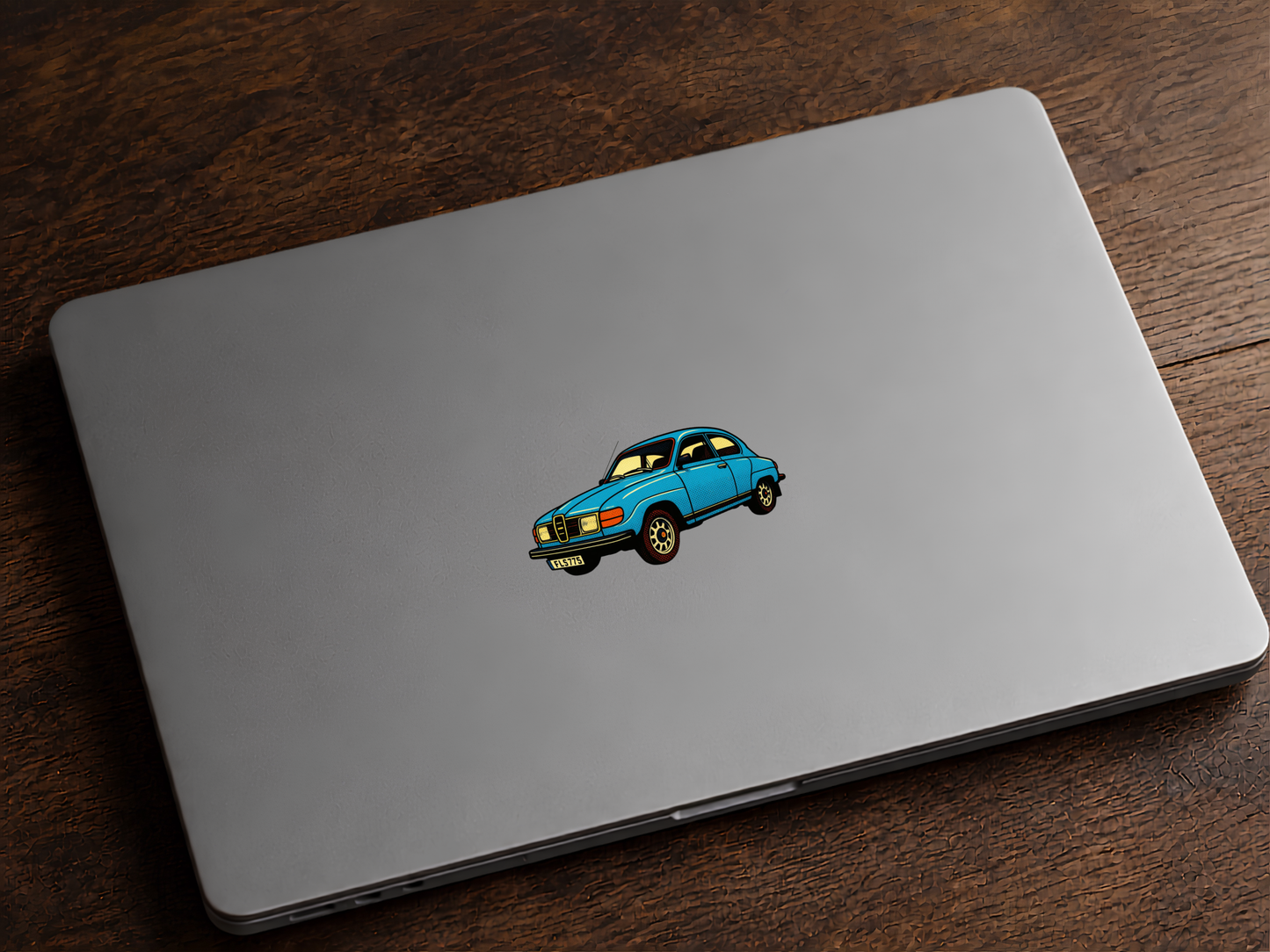 SAAB Retro Klistermärke – Klassisk Svensk Bil – Vintage Design (Copy)
